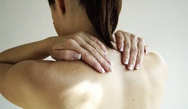 Autodesidad con vértebras cervicales